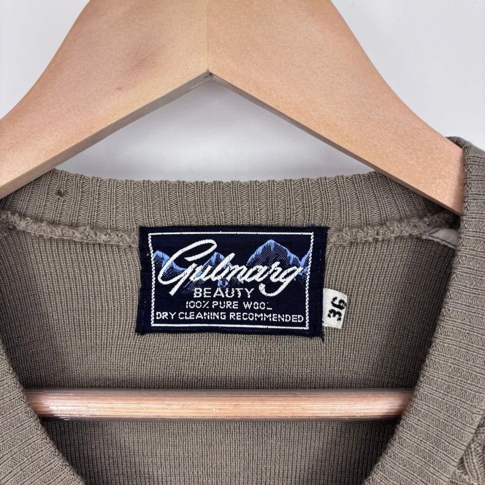 VTG 70s Gulmarg Beauty V-Neck Wool Sweater Mens S (Tag 36) Olive Brown *FLAWS